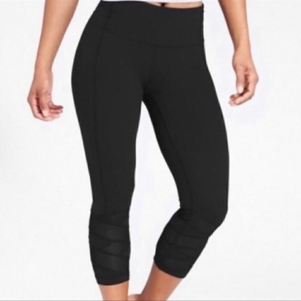 Athleta Powervita Mantra Capri Mesh Black S